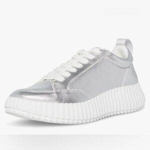 Steve Madden Shock Sneskers. Silver. Size 7.5.